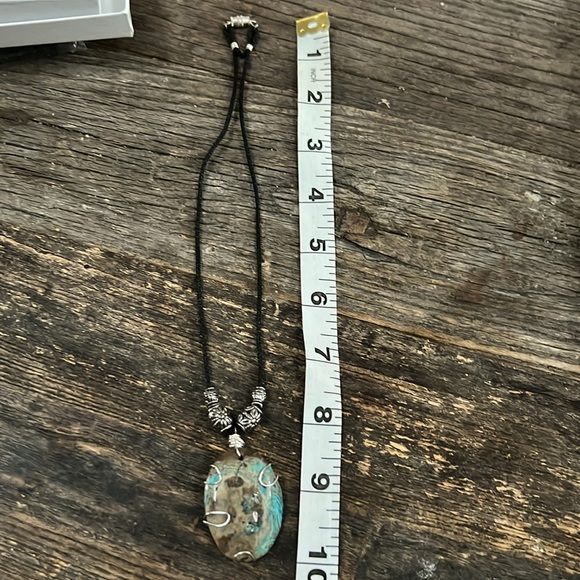 Beautiful turquoise handmade necklace - Picture 2 of 2